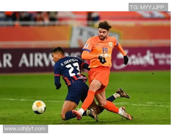 泰山队足球比赛现场直播精彩瞬间全程回顾与分析 泰山队足球比赛现场直播精彩瞬间全程回顾与分析