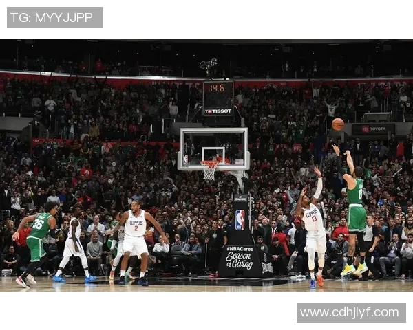 快船与凯尔特人历史交锋回顾及两队发展历程分析